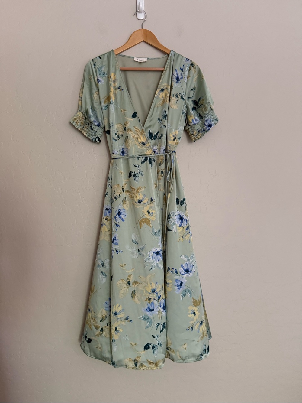 Bohme Floral Wrap Midi Dress in Sage Green - Size Medium 8/10